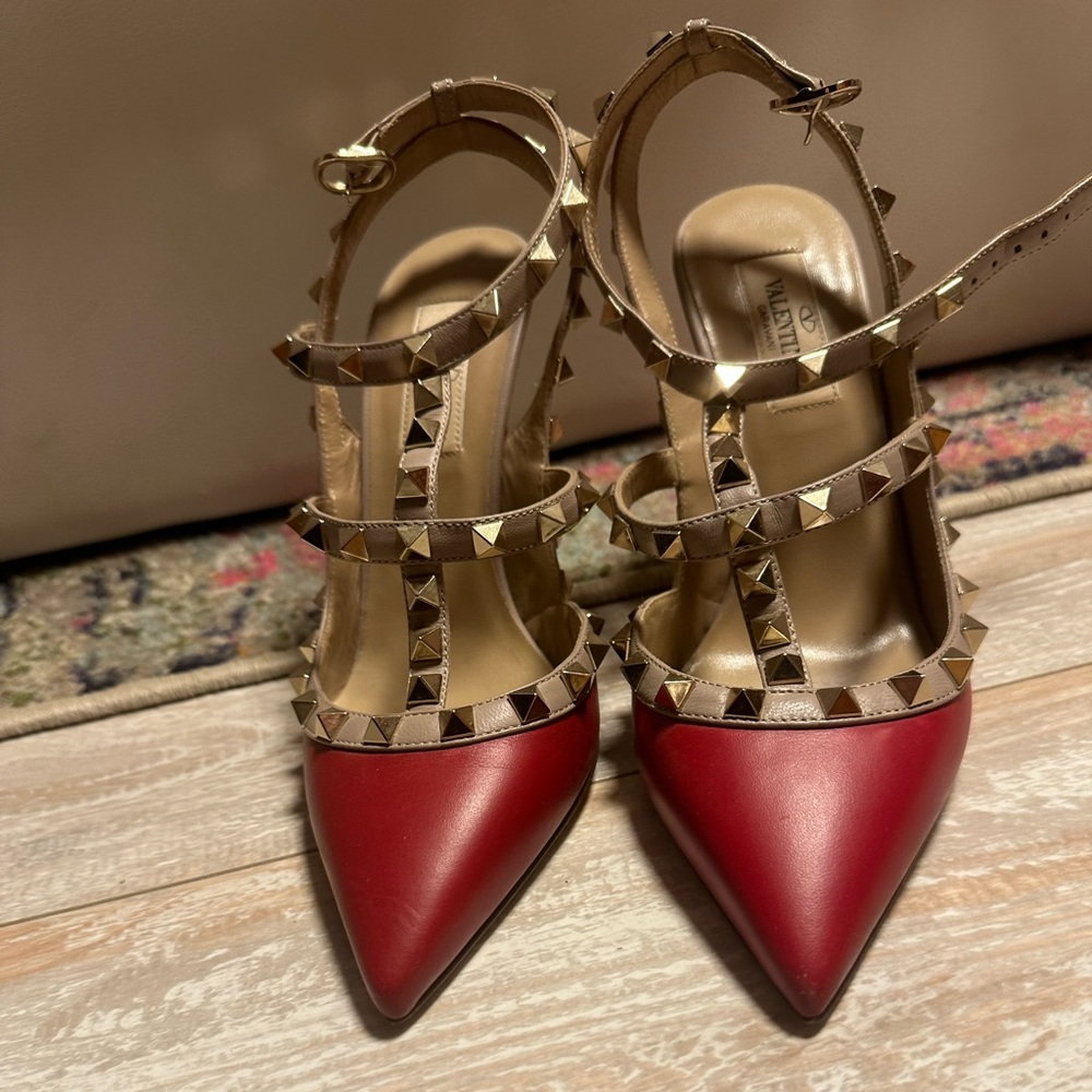 Valentinos. Red. Studded.